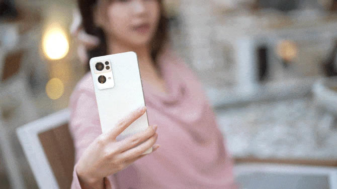 OPPO Reno7 Pro怎么样 OPPO Reno7 Pro全面评测_手机评测_手机学院_本站