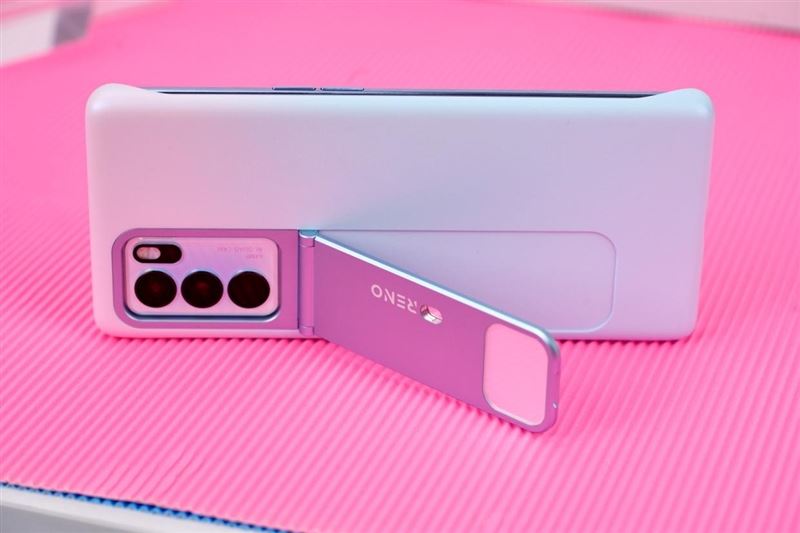 OPPO Reno6Pro值得入手吗 OPPO Reno6Pro手机全方位评测_手机评测_手机学院_本站