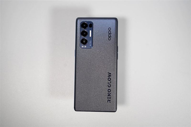 OPPO Reno5 Pro+值得入手吗 OPPO Reno5 Pro+手机全方位评测_手机评测_手机学院_本站