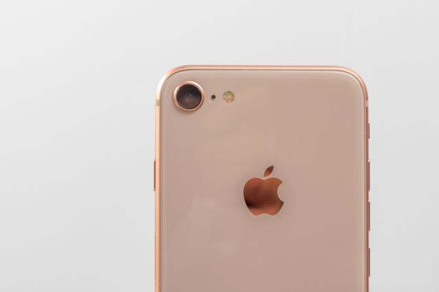 OPPO Reno和iPhone8哪款好 OPPO Reno和iPhone8手机对比评测_手机评测_手机学院_本站