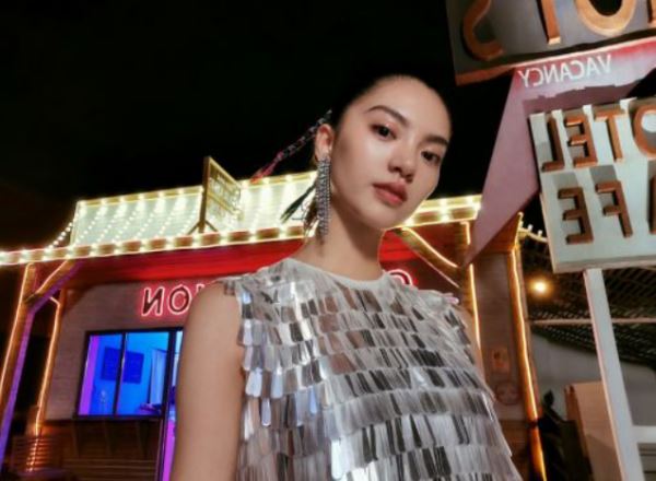 图片.jpg 华为手机nova好不好?和OPPO Reno比哪个更强劲?_手机评测_手机学院_本站