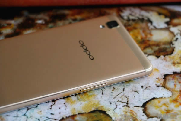 OPPO A53