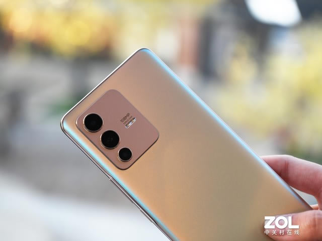 vivo S12 Pro手机评测 打游戏很强的先锋影像旗舰_手机评测_手机学院_本站