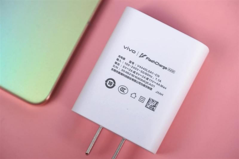 vivoS12值得入手吗 vivoS12手机详细评测_手机评测_手机学院_本站