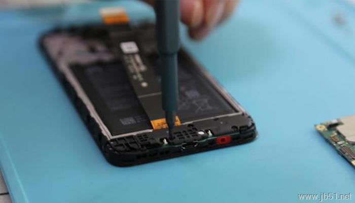 荣耀畅玩7做工怎么样?华为荣耀畅玩7拆机图解_手机评测_手机学院_本站
