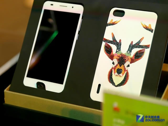 ����ͨ�治ͬ������滪Ϊ��ҫ6������������Ӳ�������Լ������İ�װ���������װΪ��ɫ��ɫ���ɫ�������ۼ�2999Ԫ������9999��