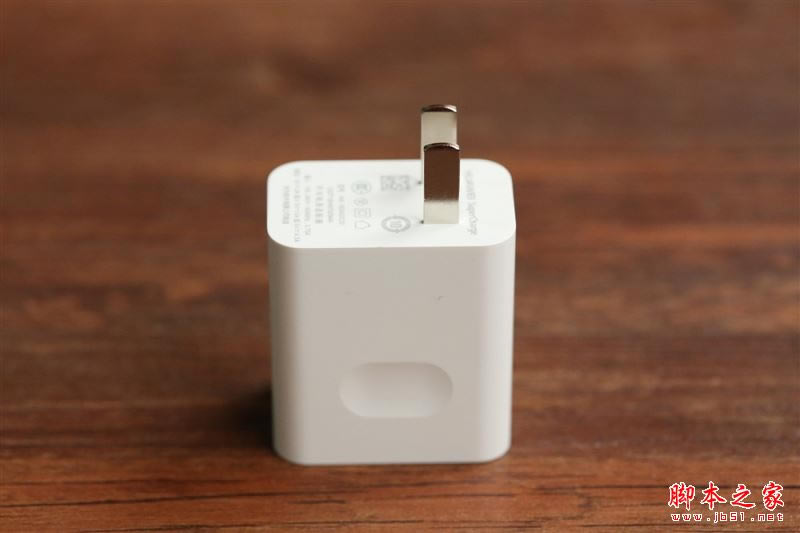 国产最强旗舰!HUAWEI Mate 10首发评测:插根线秒变PC