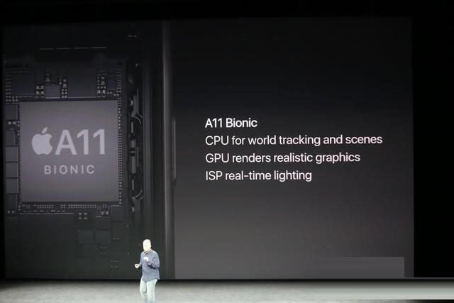 iPhone X和华为Mate10保时捷版哪个好?华为Mate10保时捷版和苹果X性能拍照外观全面对比评测