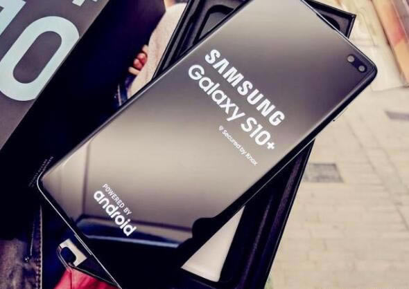 三星s10+和华为mate20pro哪个好 四方面评测三星s10+和华为mate20pro_手机评测_手机学院_本站