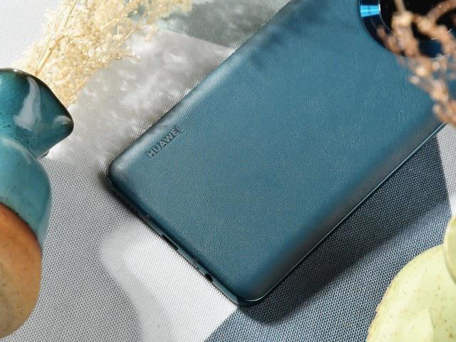 华为Mate30手机5G版与4G版有什么区别 5G版和4G版对比介绍_手机评测_手机学院_本站