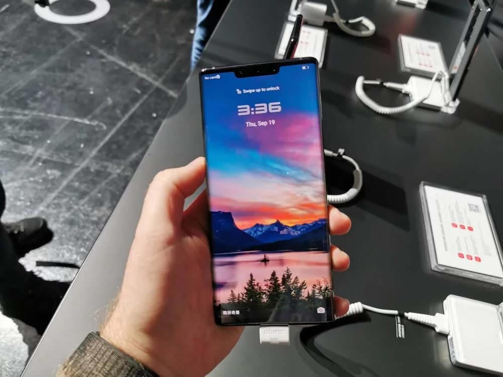 华为Mate30RS保时捷版首发上手 万元神机你会买吗 _安卓手机_手机学院_本站