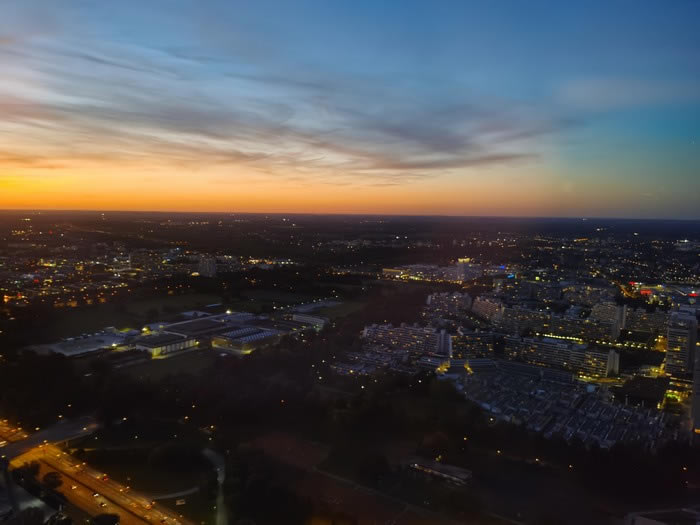 ��ΪMate 30 Pro������ô�� ��ΪMate 30 Proҹ������ʵ��_�ֻ�����_�ֻ�ѧԺ_��վ