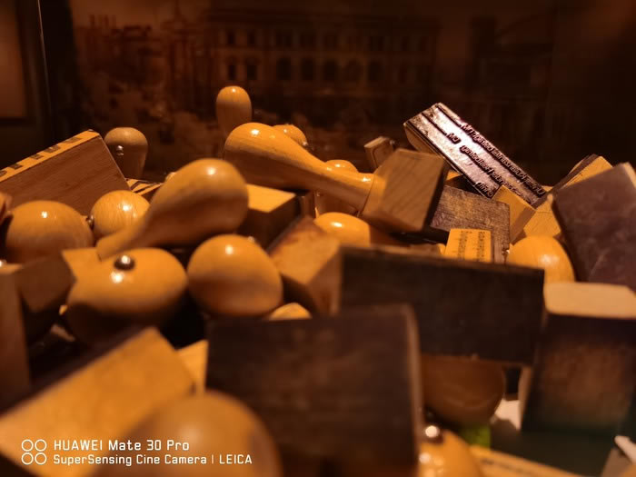 ��ΪMate 30 Pro������ô�� ��ΪMate 30 Proҹ������ʵ��_�ֻ�����_�ֻ�ѧԺ_��վ