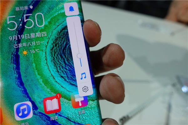 华为Mate 30/30 Pro/30 RS保时捷真机上手图赏_安卓手机_手机学院_本站