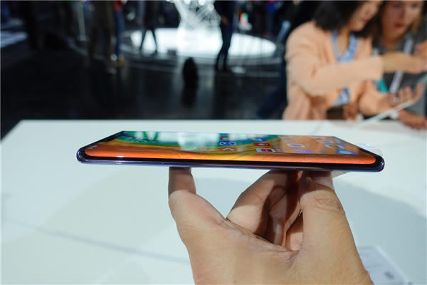 华为Mate 30/30 Pro/30 RS保时捷真机上手图赏_安卓手机_手机学院_本站