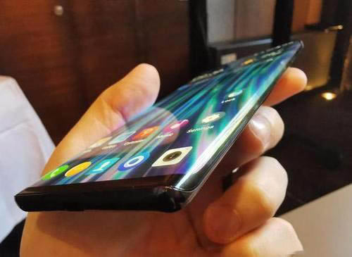 华为Mate30 pro对比iPhone11 pro max 哪款性价比更高_手机评测_手机学院_本站