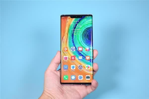 华为Mate30Pro和小米10Pro怎么选 华为Mate30Pro和小米10Pro区别对比_手机评测_手机学院_本站