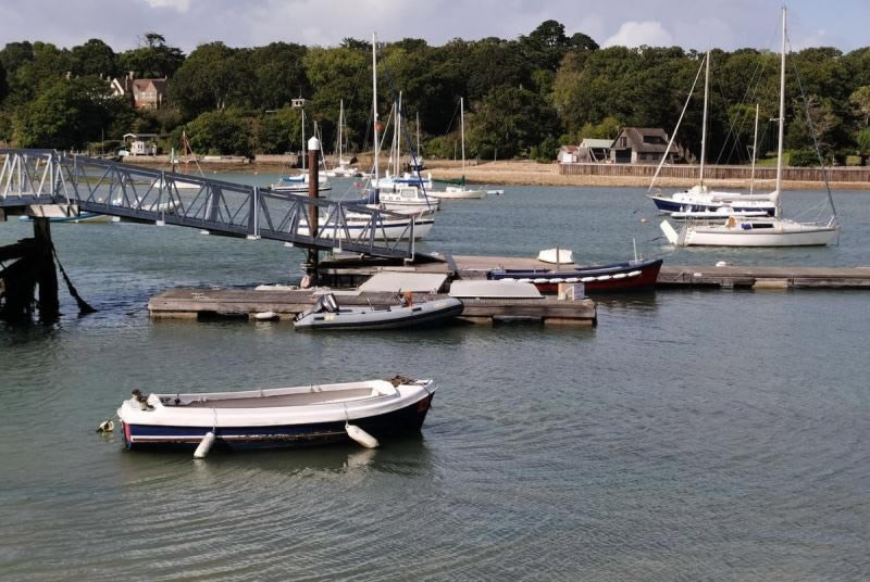 iPhone11Pro�ͻ�ΪMate30Pro�Ŀ����պ� iPhone11Pro�ͻ�ΪMate30Pro����Ա�_�ֻ�����_�ֻ�ѧԺ_��վ