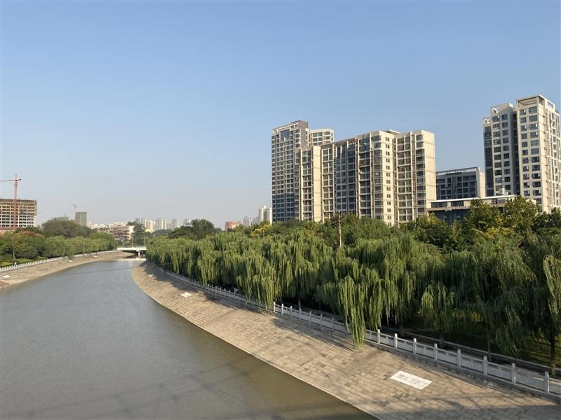 华为Mate30Pro简评 华为Mate30Pro外观、拍照、性能、网络、续航及上手体验评测_手机评测_手机学院_本站