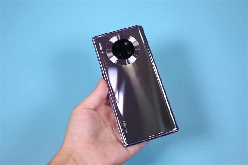 华为Mate30Pro简评 华为Mate30Pro外观、拍照、性能、网络、续航及上手体验评测_手机评测_手机学院_本站