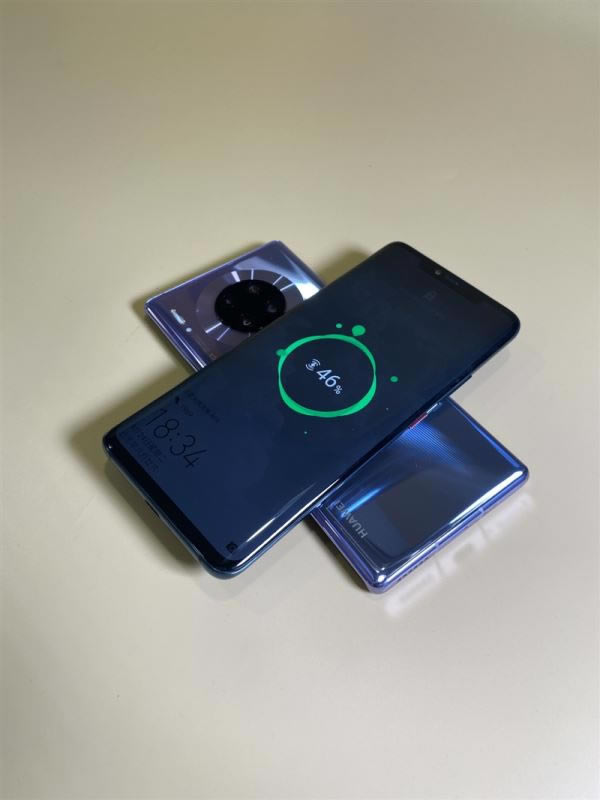 华为Mate30Pro简评 华为Mate30Pro外观、拍照、性能、网络、续航及上手体验评测_手机评测_手机学院_本站