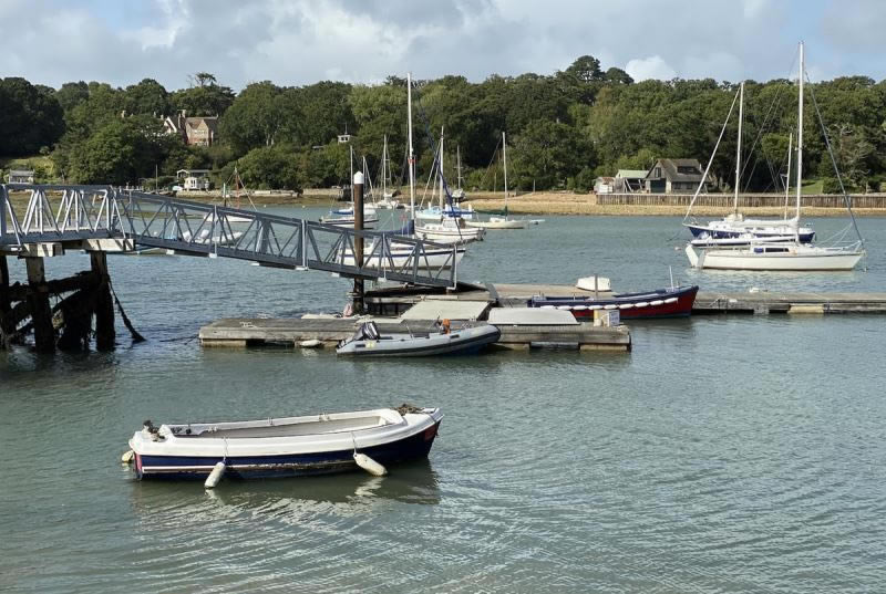 iPhone11Pro�ͻ�ΪMate30Pro�Ŀ����պ� iPhone11Pro�ͻ�ΪMate30Pro����Ա�_�ֻ�����_�ֻ�ѧԺ_��վ