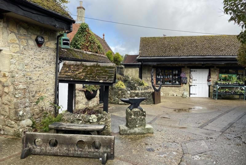 iPhone11Pro�ͻ�ΪMate30Pro�Ŀ����պ� iPhone11Pro�ͻ�ΪMate30Pro����Ա�_�ֻ�����_�ֻ�ѧԺ_��վ