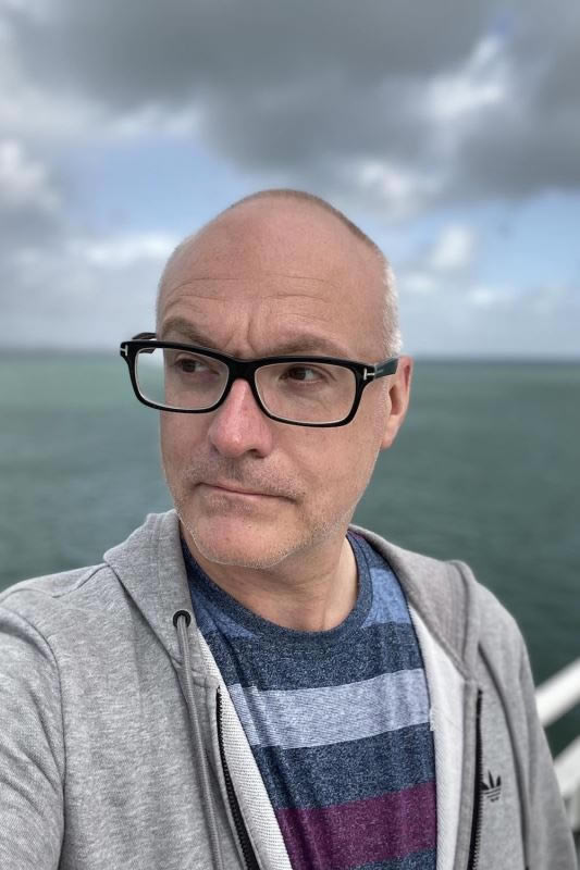 iPhone11Pro�ͻ�ΪMate30Pro�Ŀ����պ� iPhone11Pro�ͻ�ΪMate30Pro����Ա�_�ֻ�����_�ֻ�ѧԺ_��վ