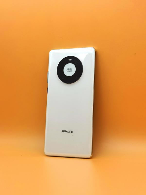 华为Mate40Pro值得入手吗 华为Mate40 Pro首发上手体验评测_手机评测_手机学院_本站