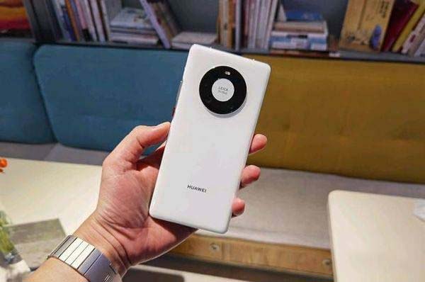 ��Ϊmateϵ�к�pϵ����ʲô���� mateϵ�к�pϵ�жԱȽ���_�ֻ�����_��վ