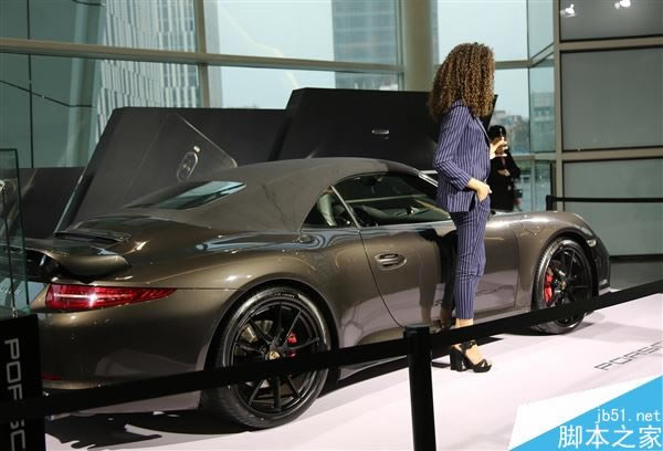 华为Mate9保时捷版怎么样?华为Mate9保时捷版真机体验及现场图赏_安卓手机_手机学院_本站