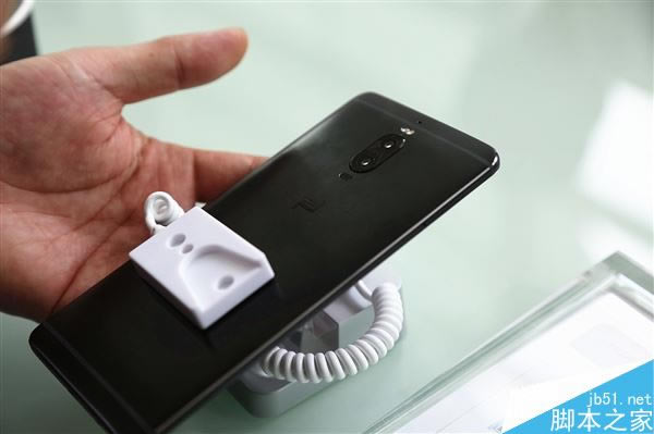 华为Mate9保时捷版怎么样?华为Mate9保时捷版真机体验及现场图赏_安卓手机_手机学院_本站