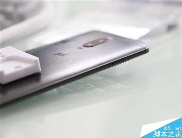 华为Mate9保时捷版怎么样?华为Mate9保时捷版真机体验及现场图赏_安卓手机_手机学院_本站