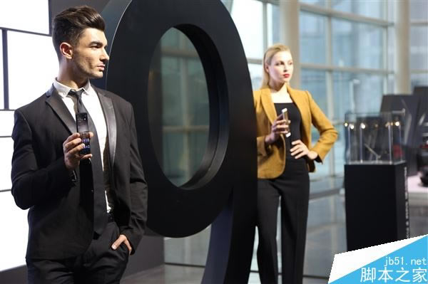 华为Mate9保时捷版怎么样?华为Mate9保时捷版真机体验及现场图赏_安卓手机_手机学院_本站