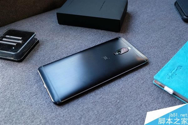 万元国产机华为Mate9保时捷版开箱图赏:全黑色一体奢华_安卓手机_手机学院_本站