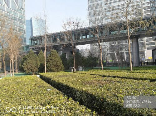 华为Mate9 Pro和华为P9拍照哪个好?华为Mate9 Pro和华为P9拍照对比评测_手机评测_手机学院_本站