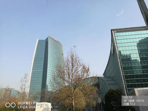 华为Mate9 Pro和华为P9拍照哪个好?华为Mate9 Pro和华为P9拍照对比评测_手机评测_手机学院_本站