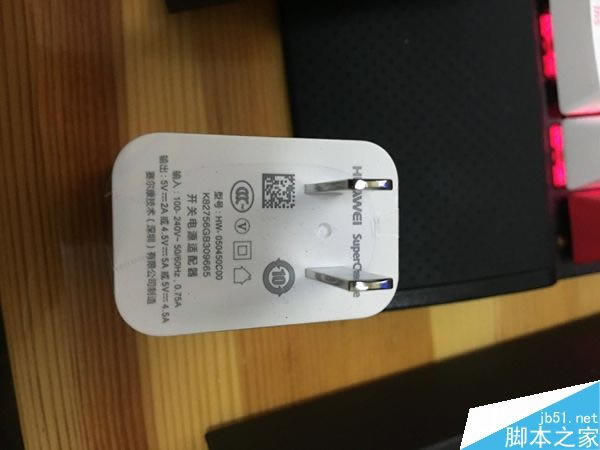 华为Mate9网友开箱上手评测 4GB+32GB可流畅体验