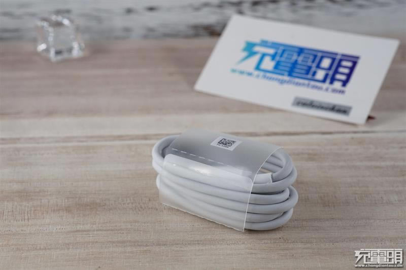 5A的过电流能力到底如何?华为Mate 9原装Type-C数据线拆解_硬件综合_硬件教程_本站