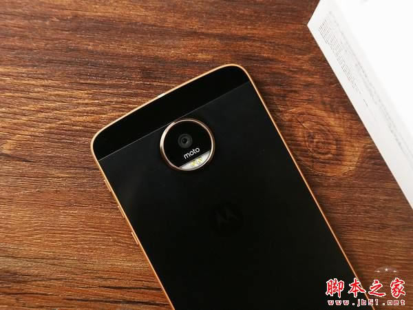 华为Mate9与联想MotoZ选哪个好?MotoZ和华为Mate9区别对比深度评测_手机评测_手机学院_本站
