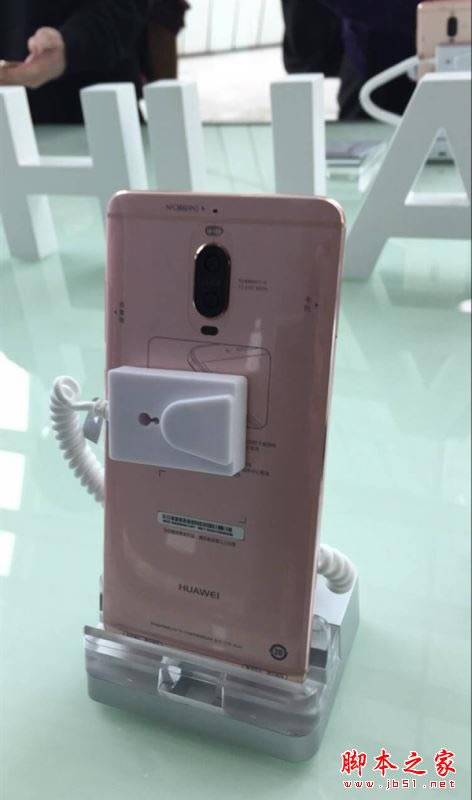 ��ΪMate9 Pro�м����汾����ΪMate9 Pro�����汾��ϸ����Ա�����