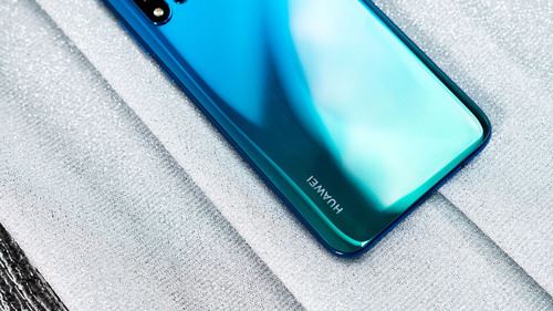 华为nova5i手机值不值得买 极点全面屏+4000mAh电池华为nova5i全面评测_手机评测_手机学院_本站