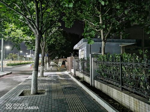 华为nova5i手机值不值得买 极点全面屏+4000mAh电池华为nova5i全面评测_手机评测_手机学院_本站