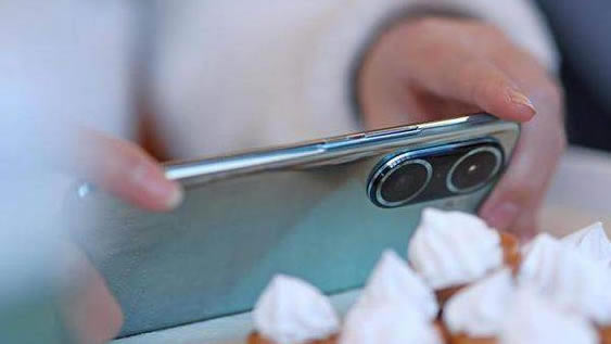 ��ҫ60Pro������������?��ҫ60Pro�������ܽ���_��׿�ֻ�_�ֻ�ѧԺ_��վ