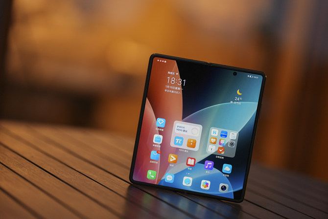 荣耀Magic V值得入手吗 荣耀Magic V体验评测_手机评测_手机学院_本站