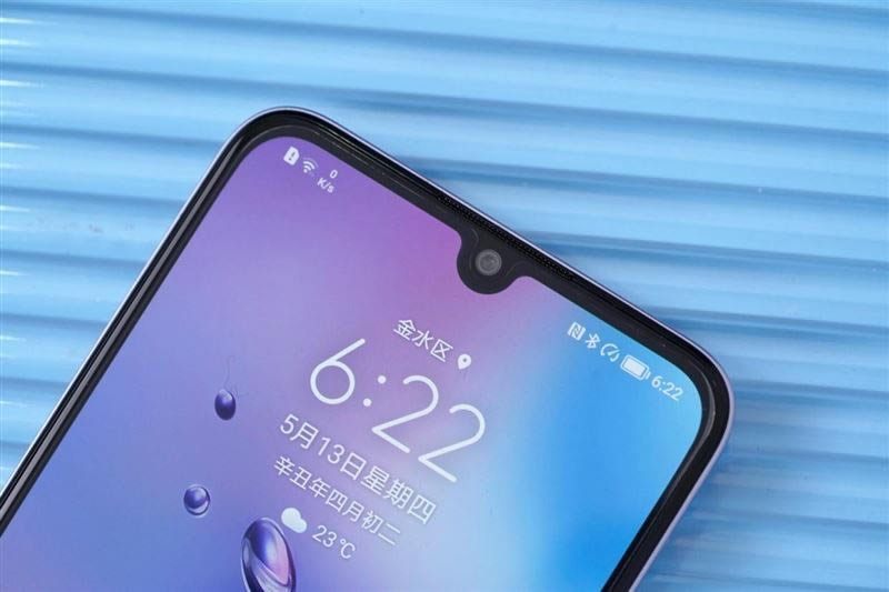 荣耀Play5好用吗 66W快充35分钟满血手机荣耀Play5全方位测评_手机评测_手机学院_本站