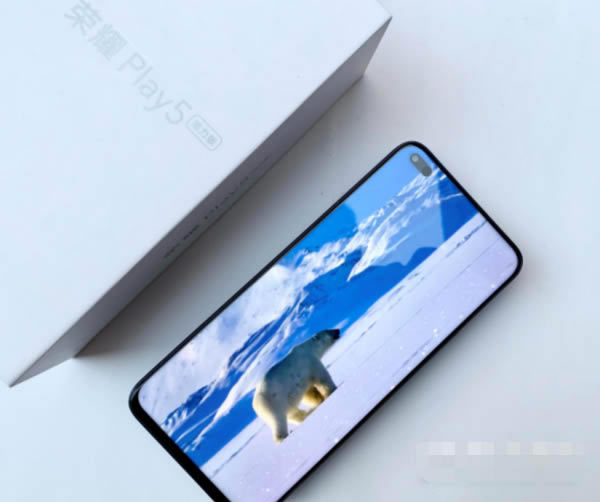 荣耀Play5活力版对比荣耀50有什么不同?_手机评测_手机学院_本站