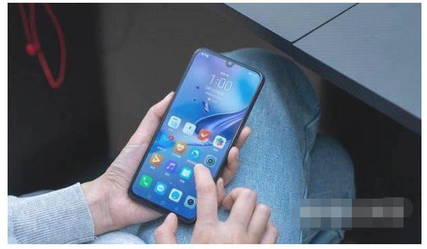 荣耀play5活力版有哪些优点?荣耀play5活力版优缺点介绍