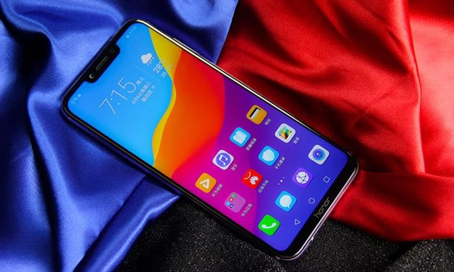 荣耀Play值得买吗 荣耀Play全面详细评测_手机评测_手机学院_本站