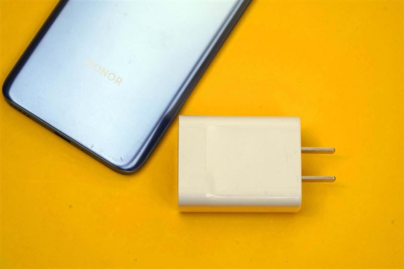 荣耀Play5T Pro好不好用 荣耀Play5T Pro上手测评_手机评测_手机学院_本站